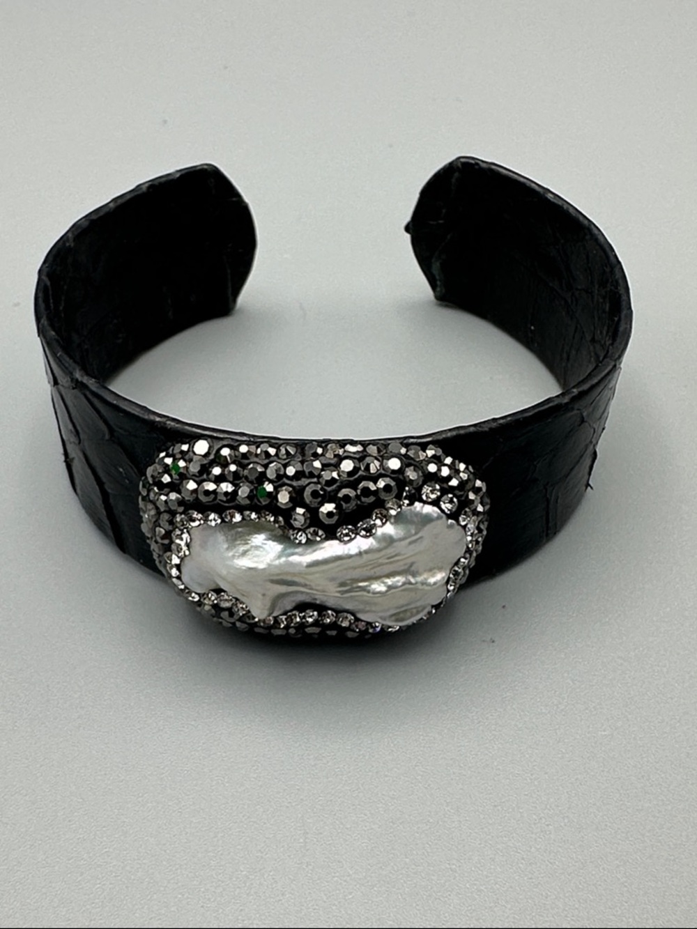 Black Leather Cuff Bracelet with Baroque Pearl and Crystal Accents - Picture 3 of 3
